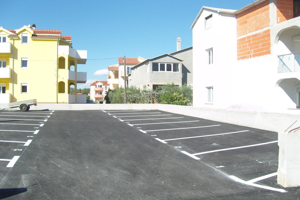 Apartments Tomic Vodice Esterno foto