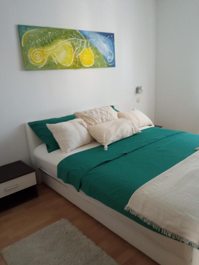 Apartments Tomic Vodice Esterno foto